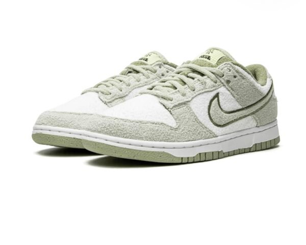Nike Dunk Low SE Fleece Green