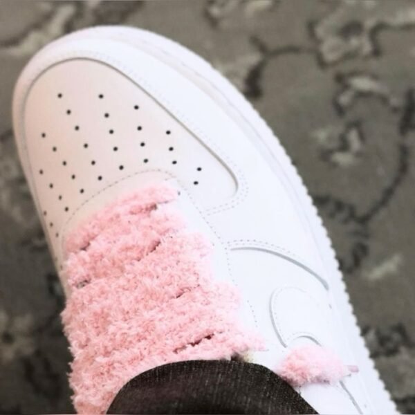 Lacet peluche rose cleansneakers