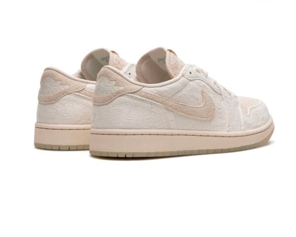 Air Jordan 1 Retro Low OG Chris Paul