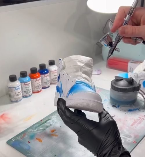 Customs Cleansneakers